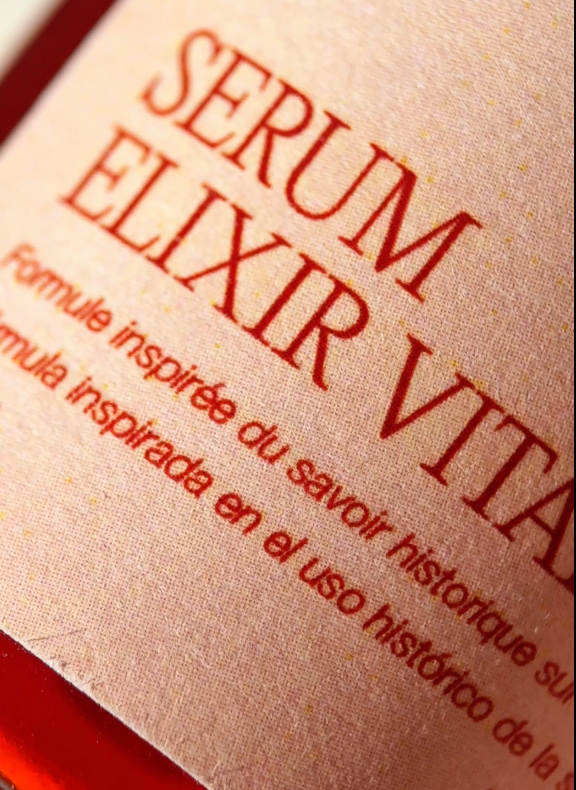 Sérum Elixir Vital - soin anti-âge inspiré des recettes vampiriques du XVI siècle, formulé par des pharmaciens